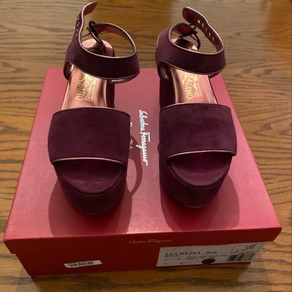 Salvatore Ferragamo Lucrezia Suede Sandals - Picture 2 of 6